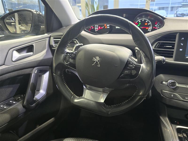 Peugeot 308 SW STYLE 75 EDITION PURETECH 130 EAT8-AUTOMAATTI
