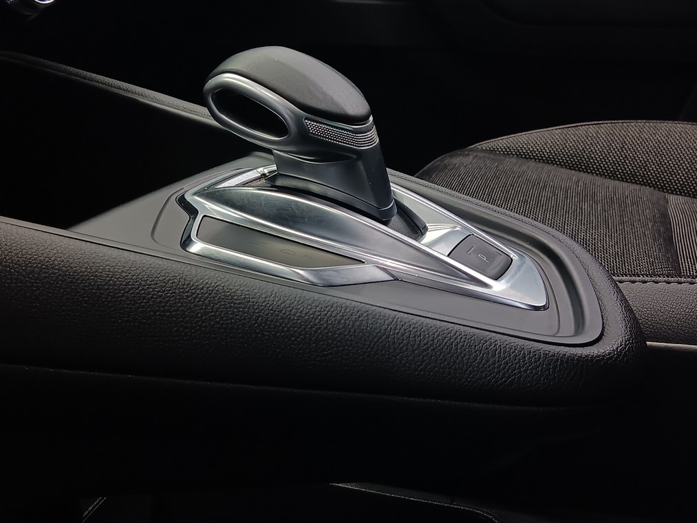 Renault CAPTUR TCE 155 EDC7-AUT INTENS