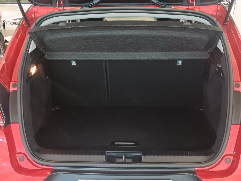 Renault CAPTUR TCE 155 EDC7-AUT INTENS