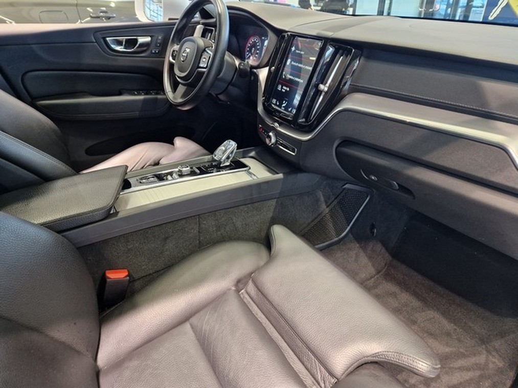 Volvo XC60 T8 TWE AWD INSCRIPTION TAKUU 24KK/40TKM