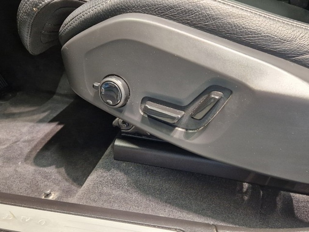 Volvo XC60 T8 TWE AWD INSCRIPTION TAKUU 24KK/40TKM