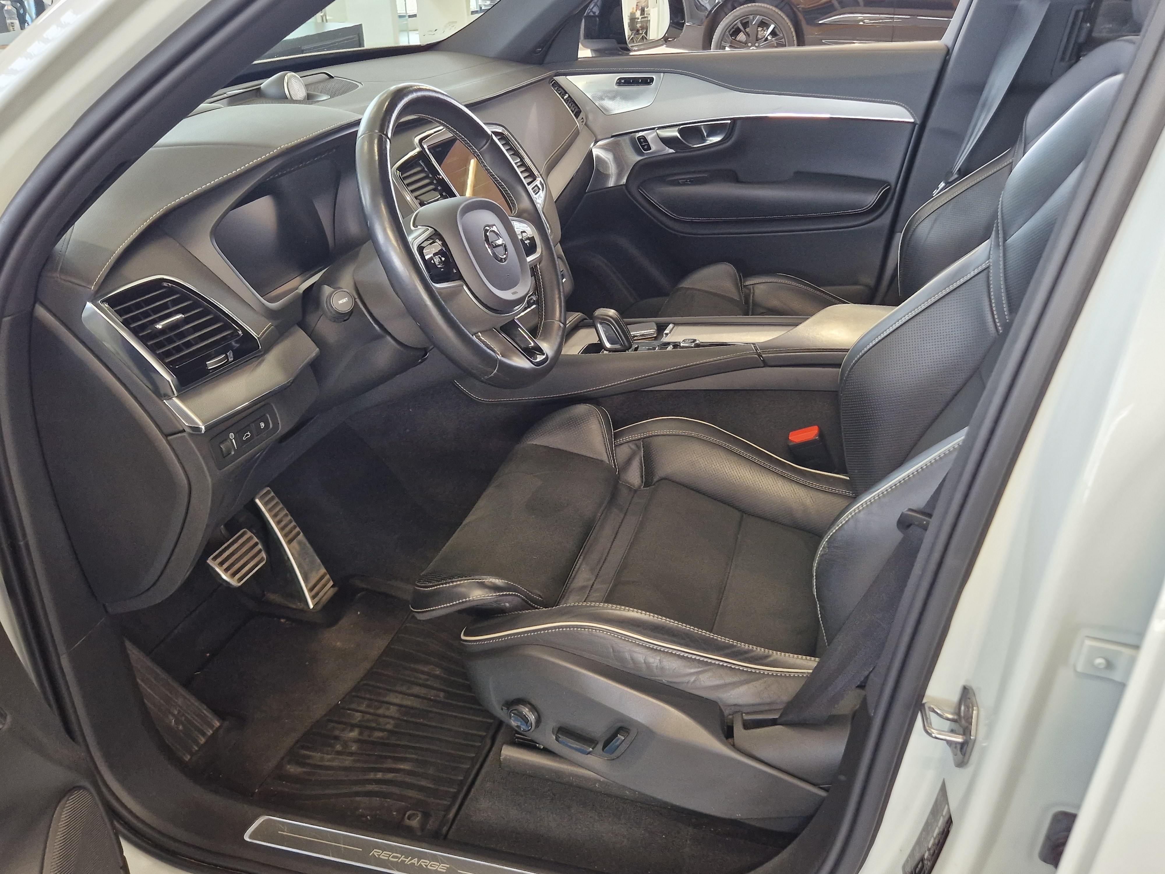 Volvo XC90 T8 TWE AWD R-DESIGN TAKUU 12KK/20TKM