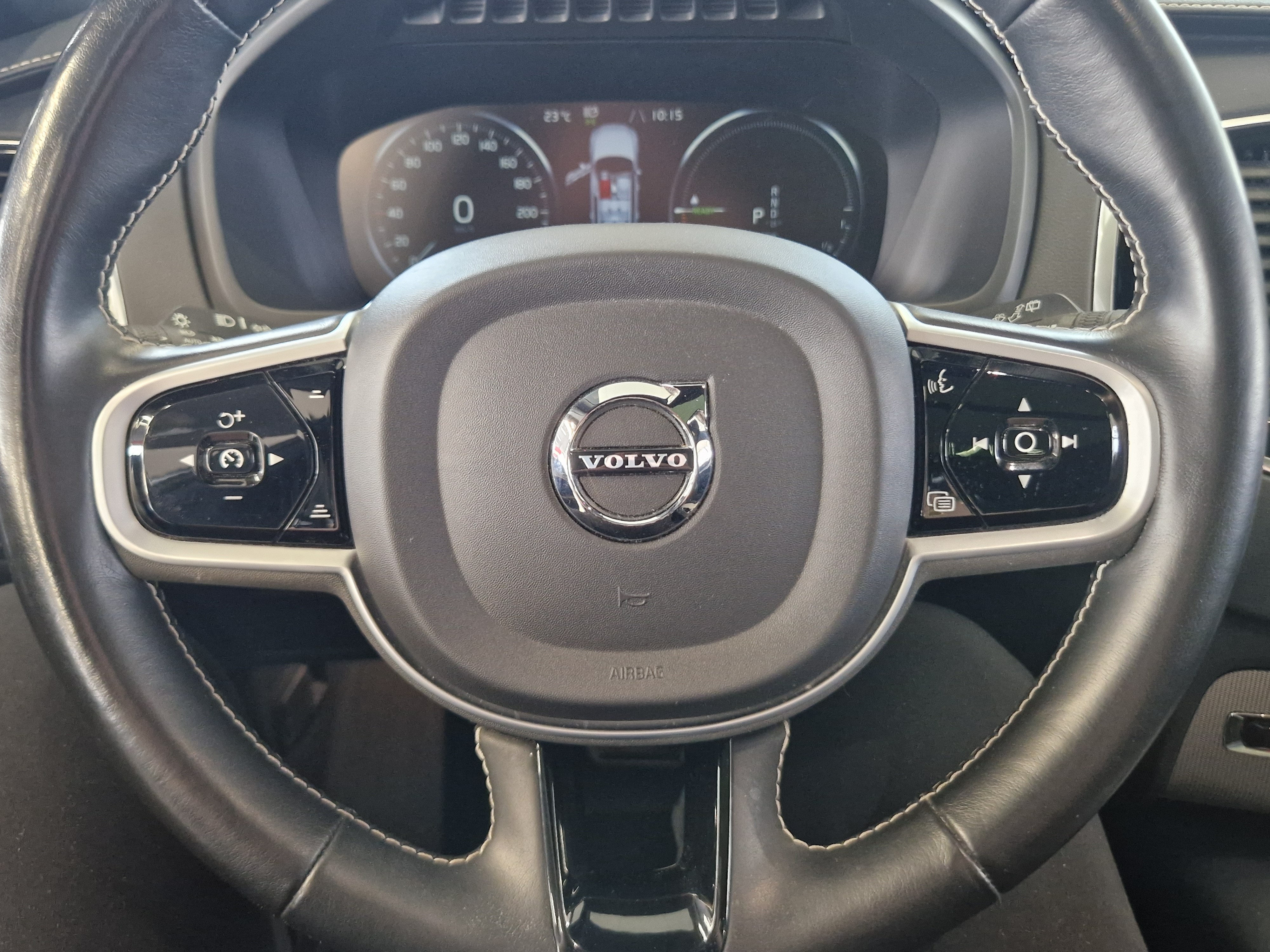 Volvo XC90 T8 TWE AWD R-DESIGN TAKUU 12KK/20TKM