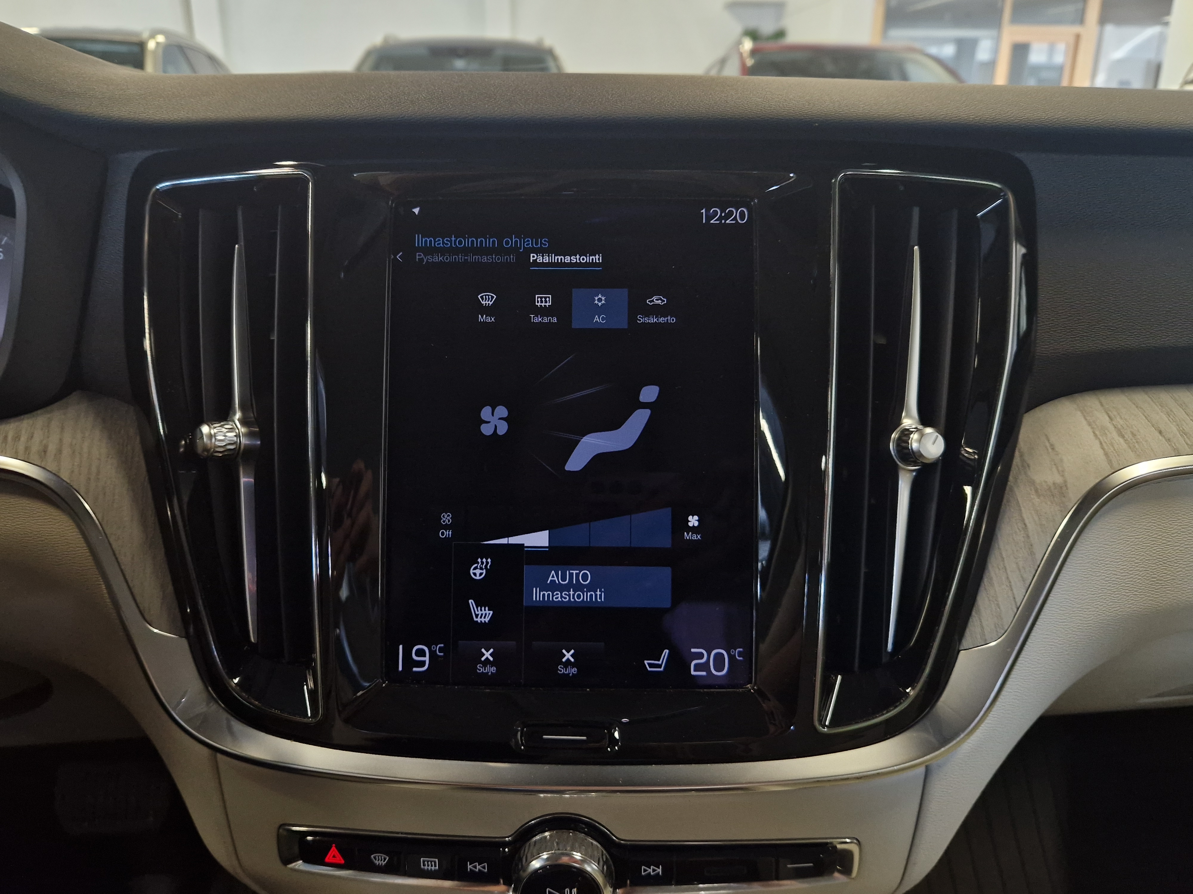 Volvo S60 B5 MHEV BUSINESS INSCRIPTION TAKUU 24KK/40TKM