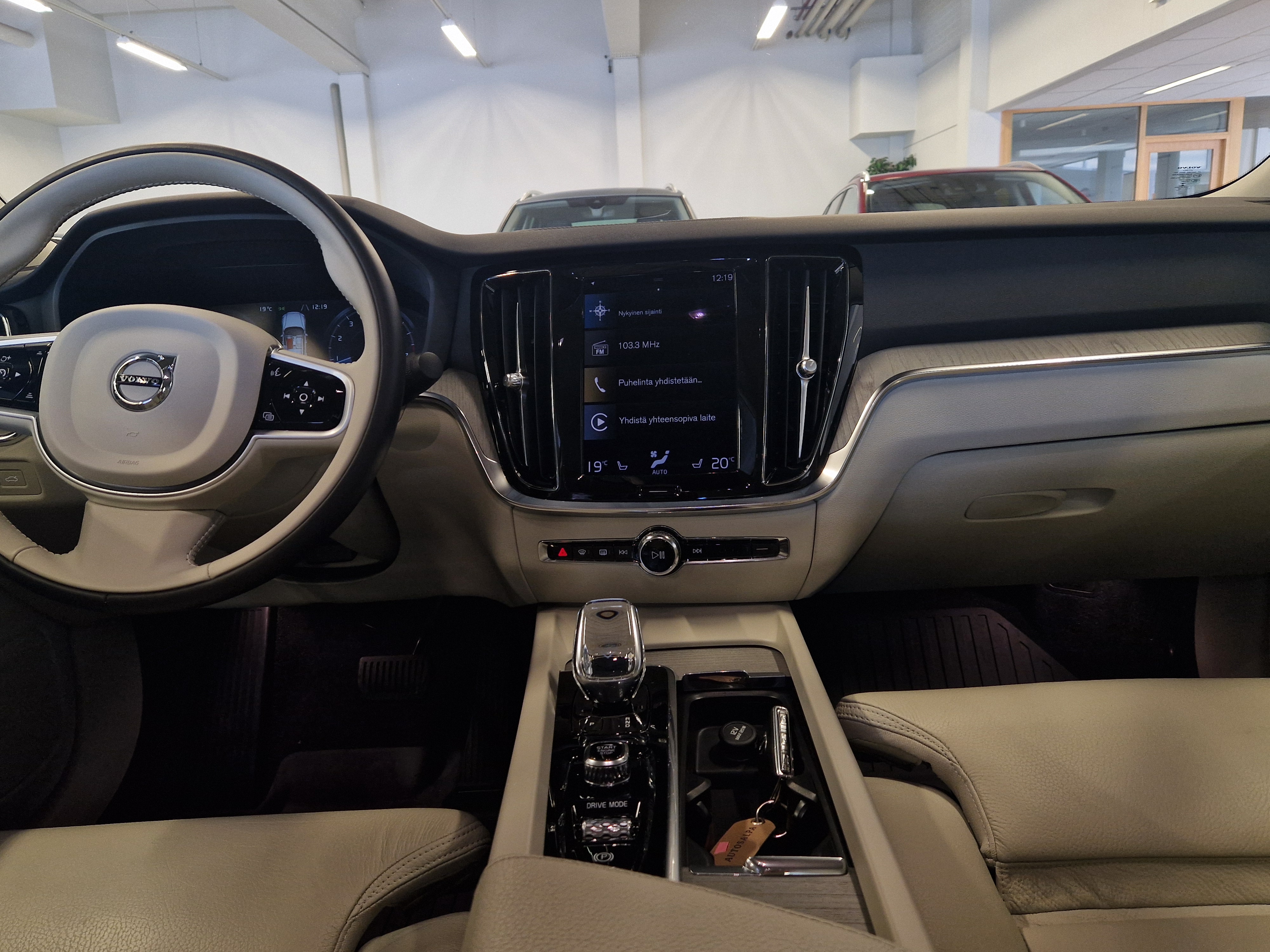 Volvo S60 B5 MHEV BUSINESS INSCRIPTION TAKUU 24KK/40TKM