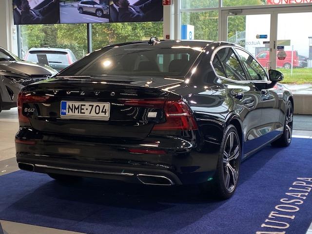 Volvo S60 T8 TWE AWD  INSCRIPTION TAKUU 12KK/20TKM