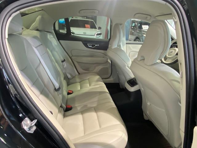 Volvo S60 T8 TWE AWD  INSCRIPTION TAKUU 12KK/20TKM