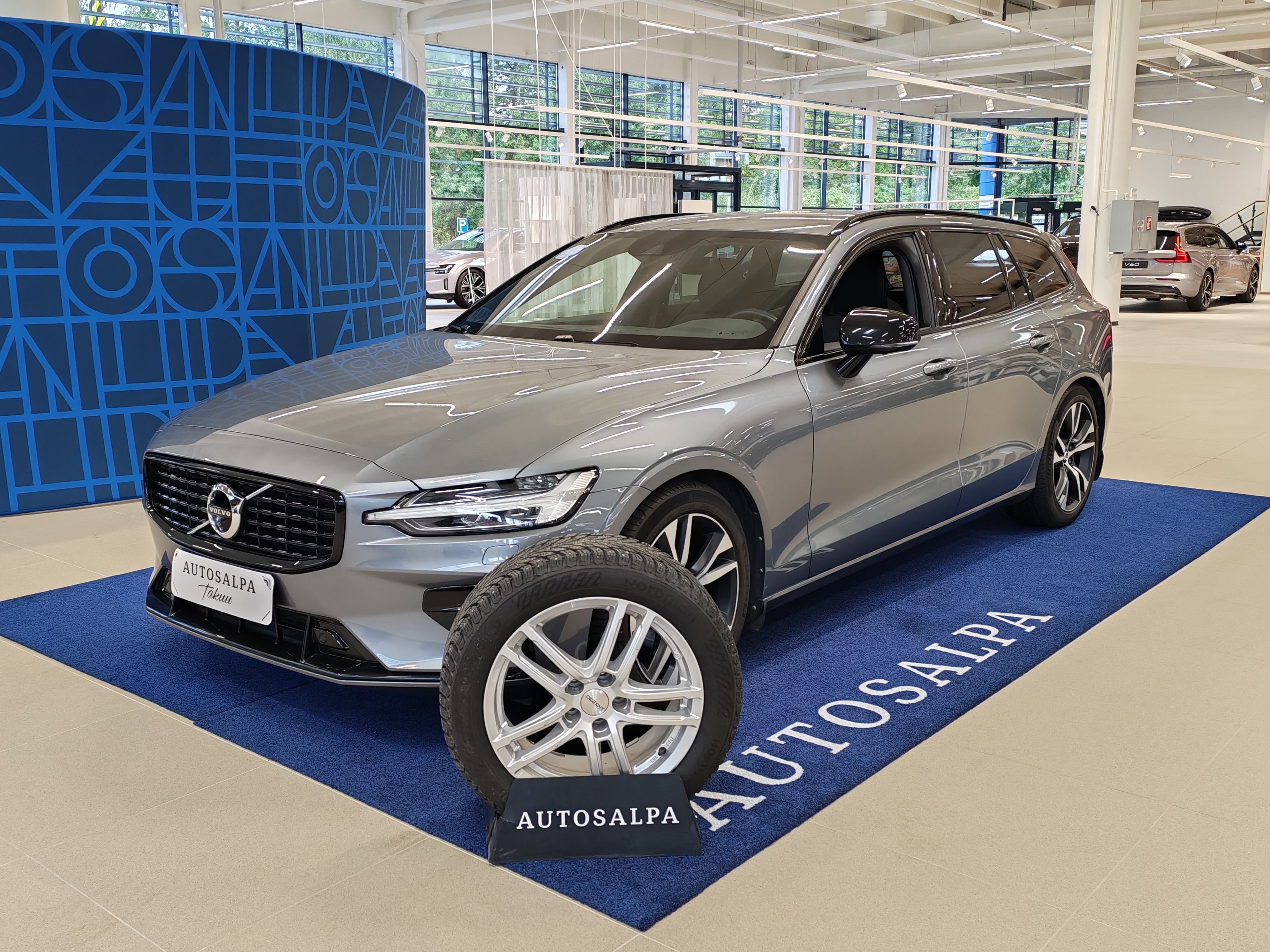 Volvo V60 2021, kuva 2/20