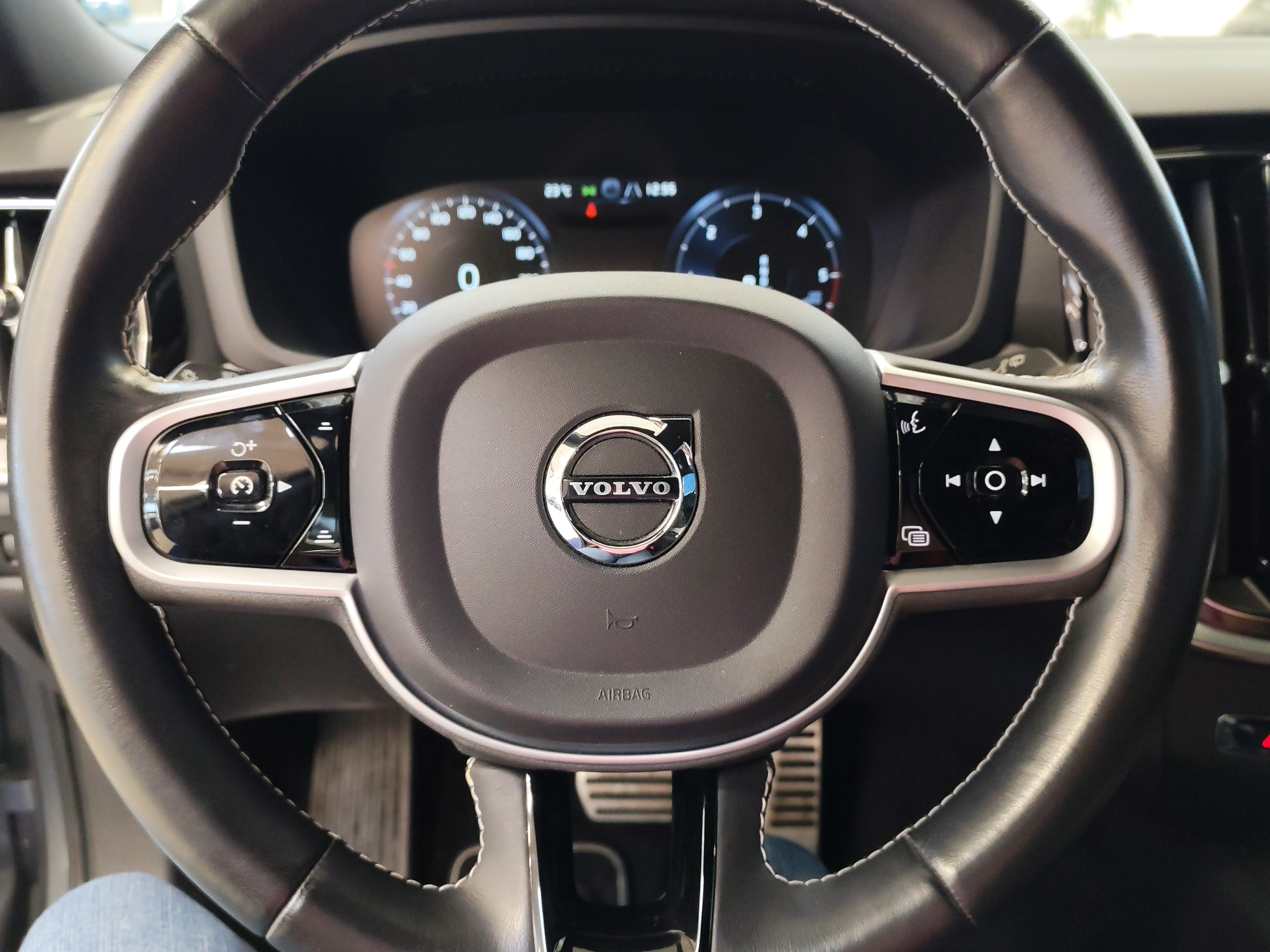 Volvo V60 2021, kuva 6/20