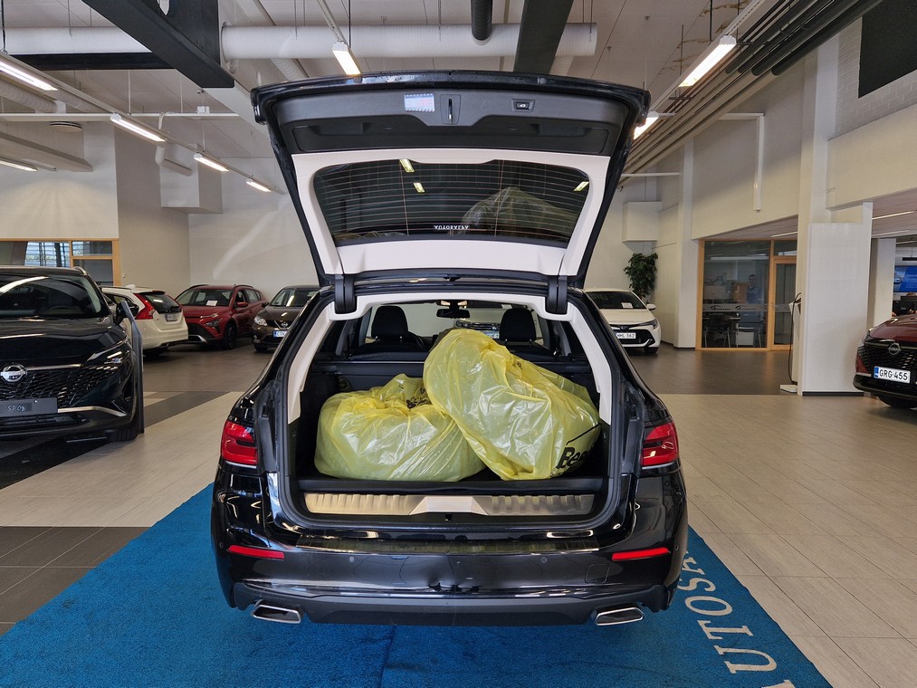 Bmw 530 G31 TOURING 530E XDRIVE A CHARGED EDITION
