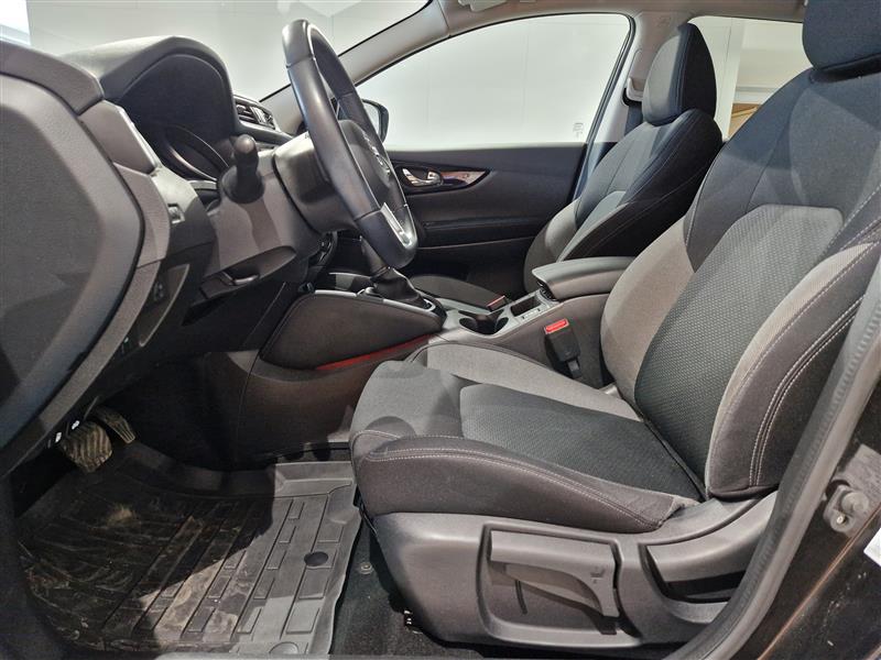 Nissan QASHQAI DIG-T 160 N-CONNECTA 2WD DCT NNC.TAKUU 12KK/20TKM