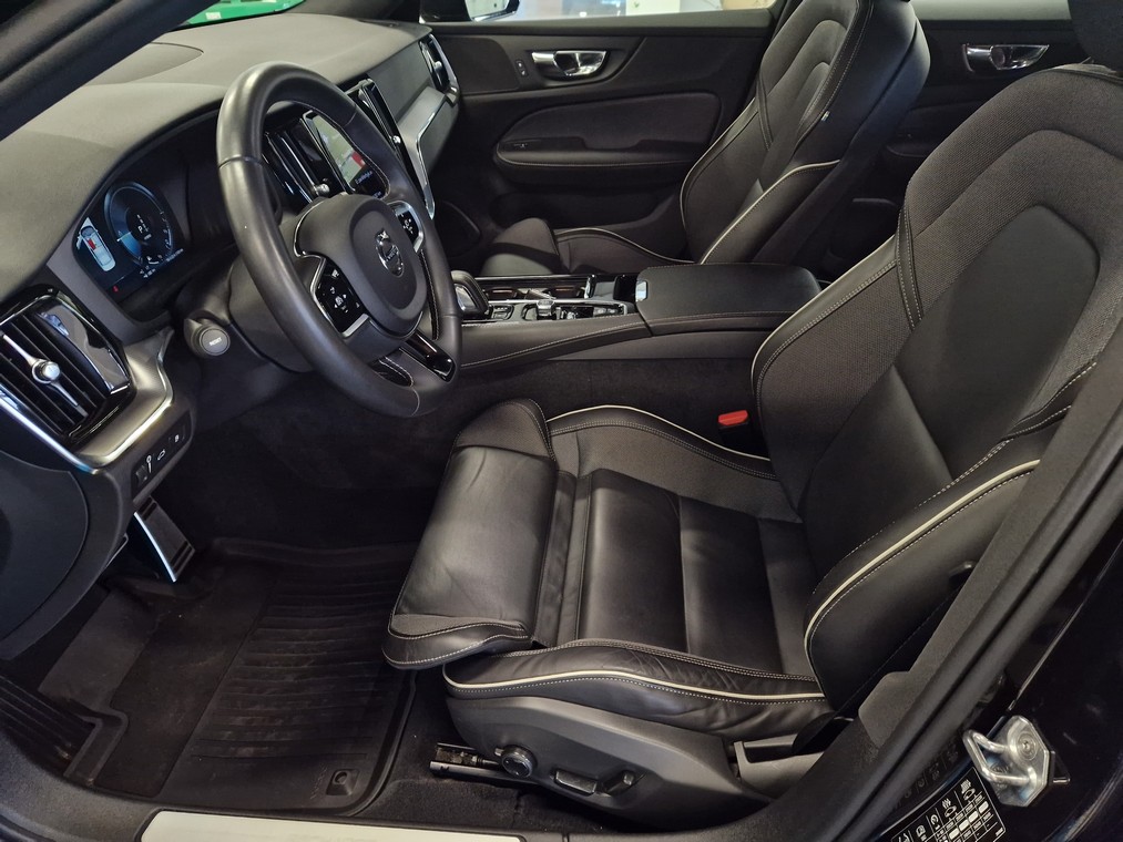 Volvo S60 T8 TWE AWD R-DESIGN TAKUU 24KK/40TKM