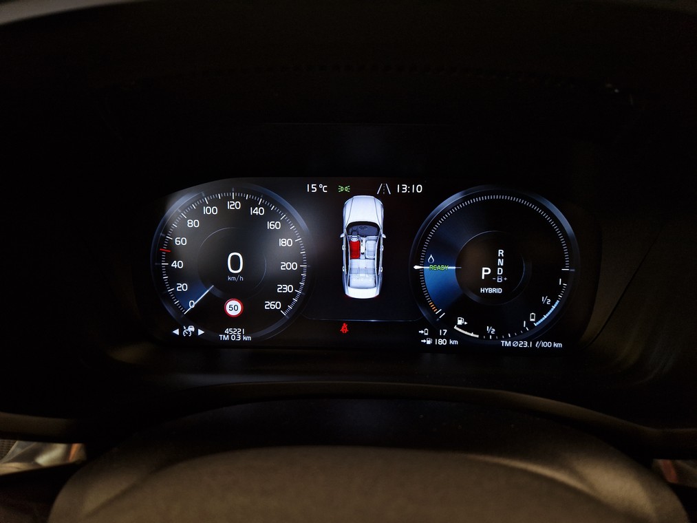 Volvo S60 T8 TWE AWD R-DESIGN TAKUU 24KK/40TKM