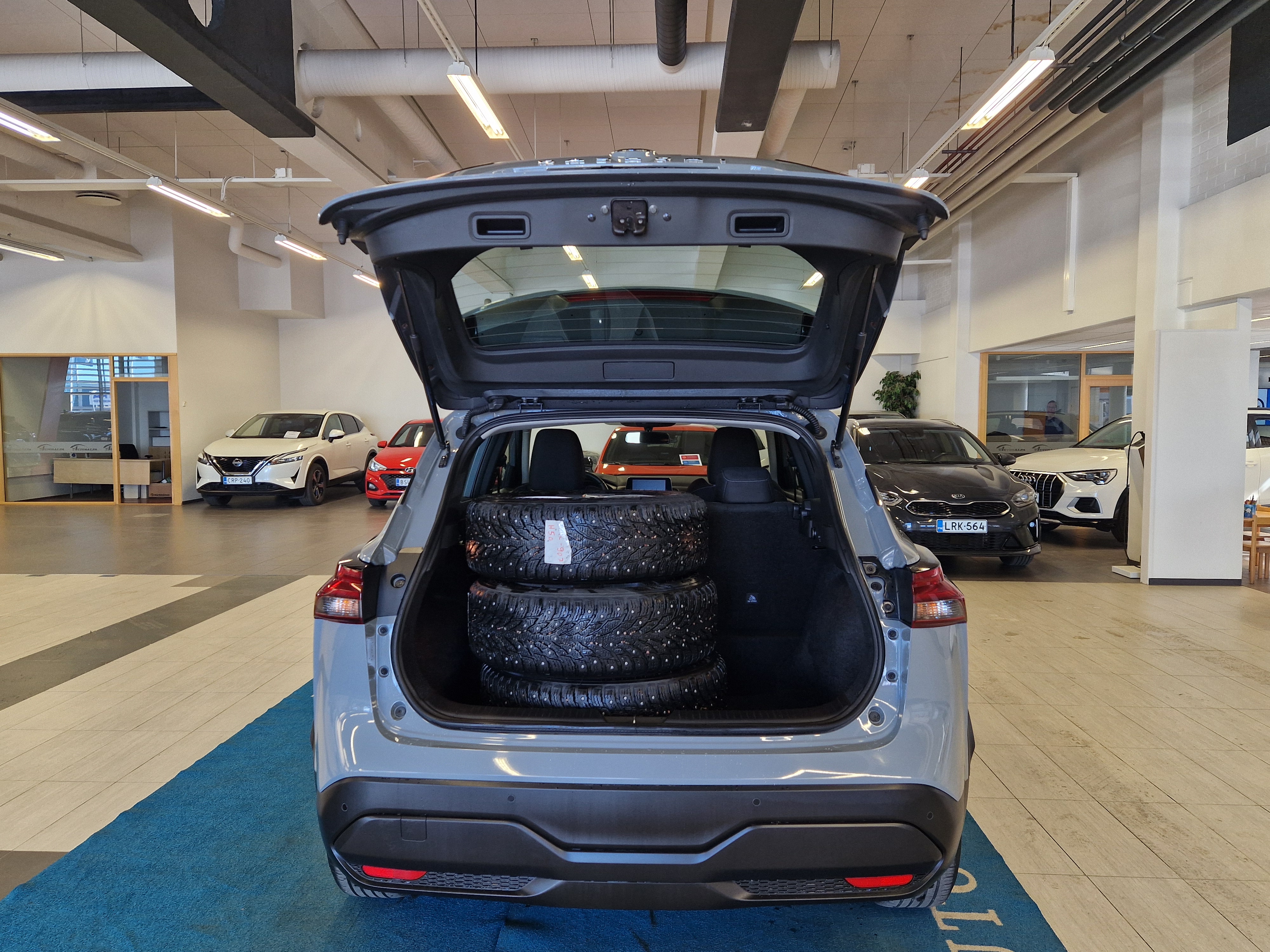 Nissan QASHQAI MHEV 140 6M/T 2WD ACENTA TAKUU 24KK/40TKM.