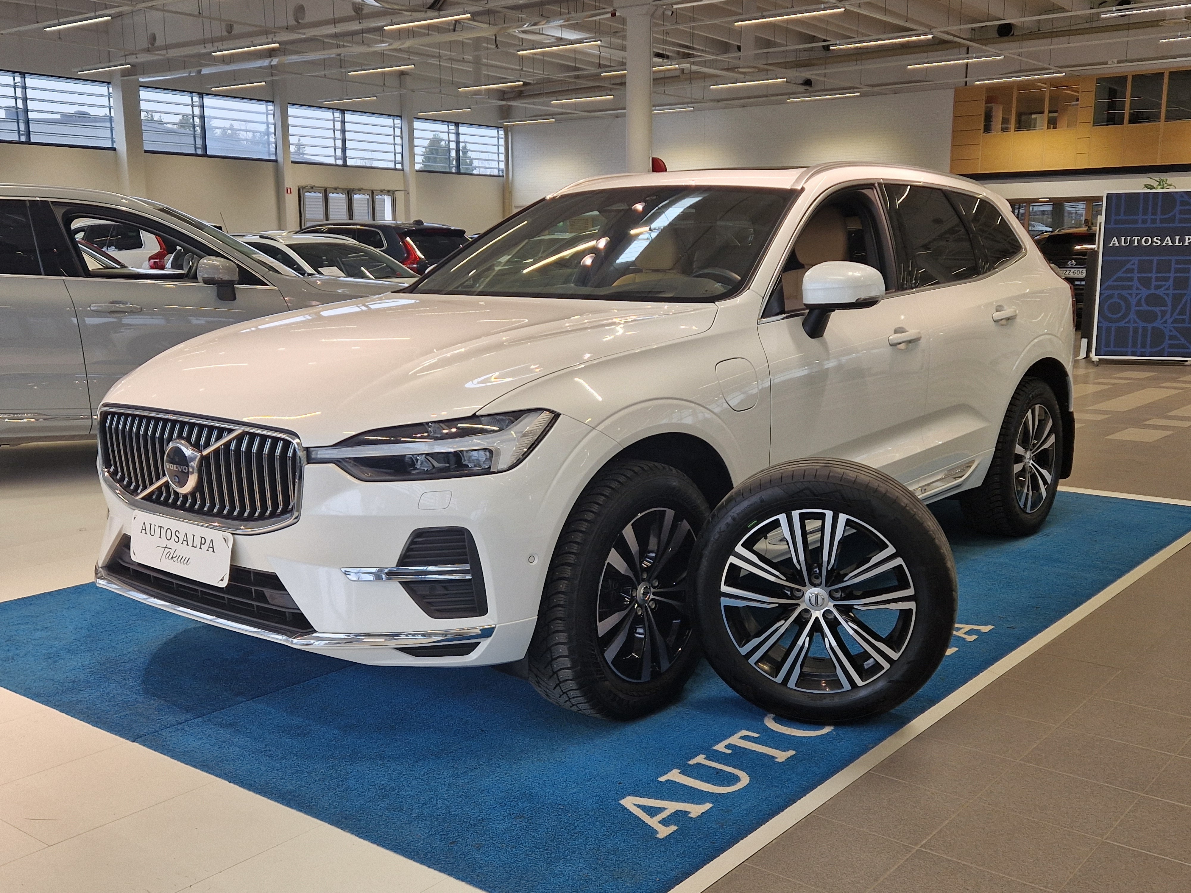 Volvo XC60 2022, kuva 2/23