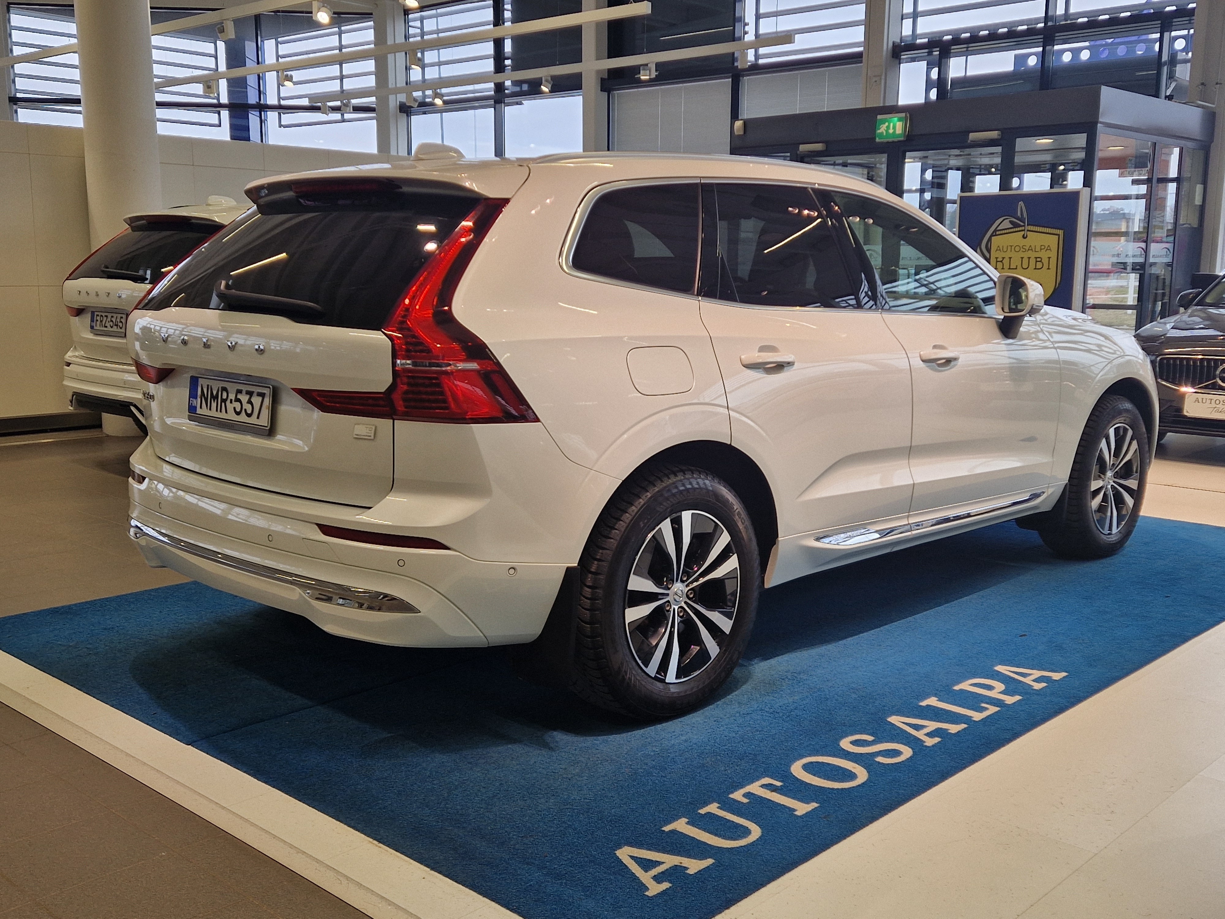Volvo XC60 2022, kuva 4/23