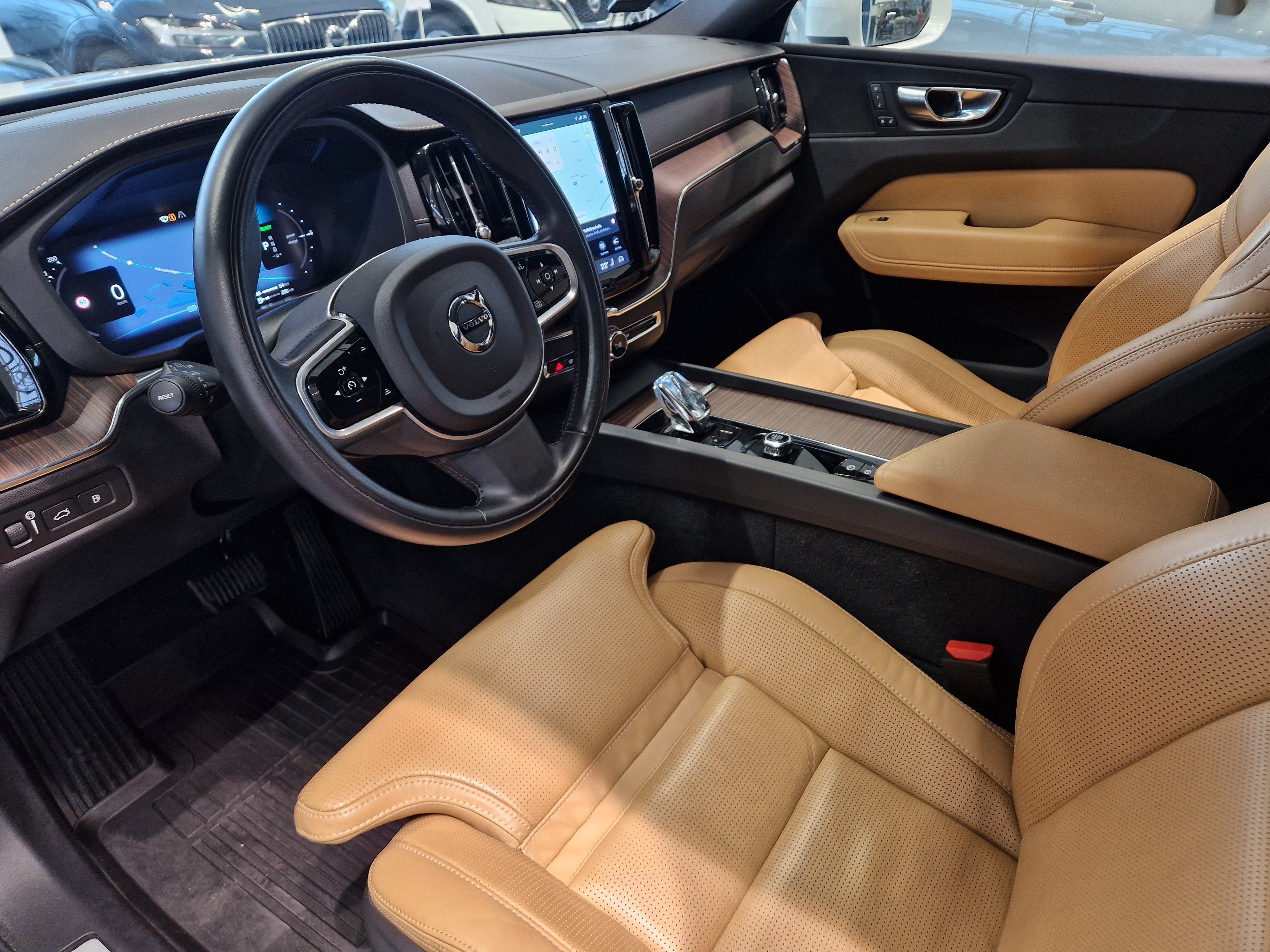 Volvo XC60 2022, kuva 5/23