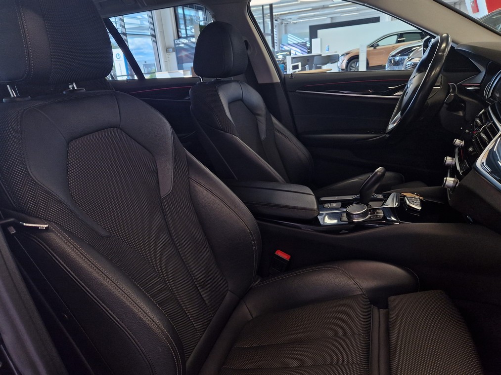 Bmw 520 G31 TOURING 520D A XDRIVE BUSINESS SPORT