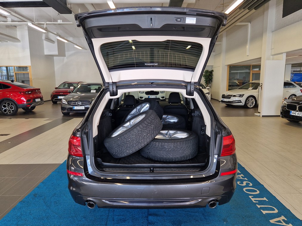 Bmw 520 G31 TOURING 520D A XDRIVE BUSINESS SPORT