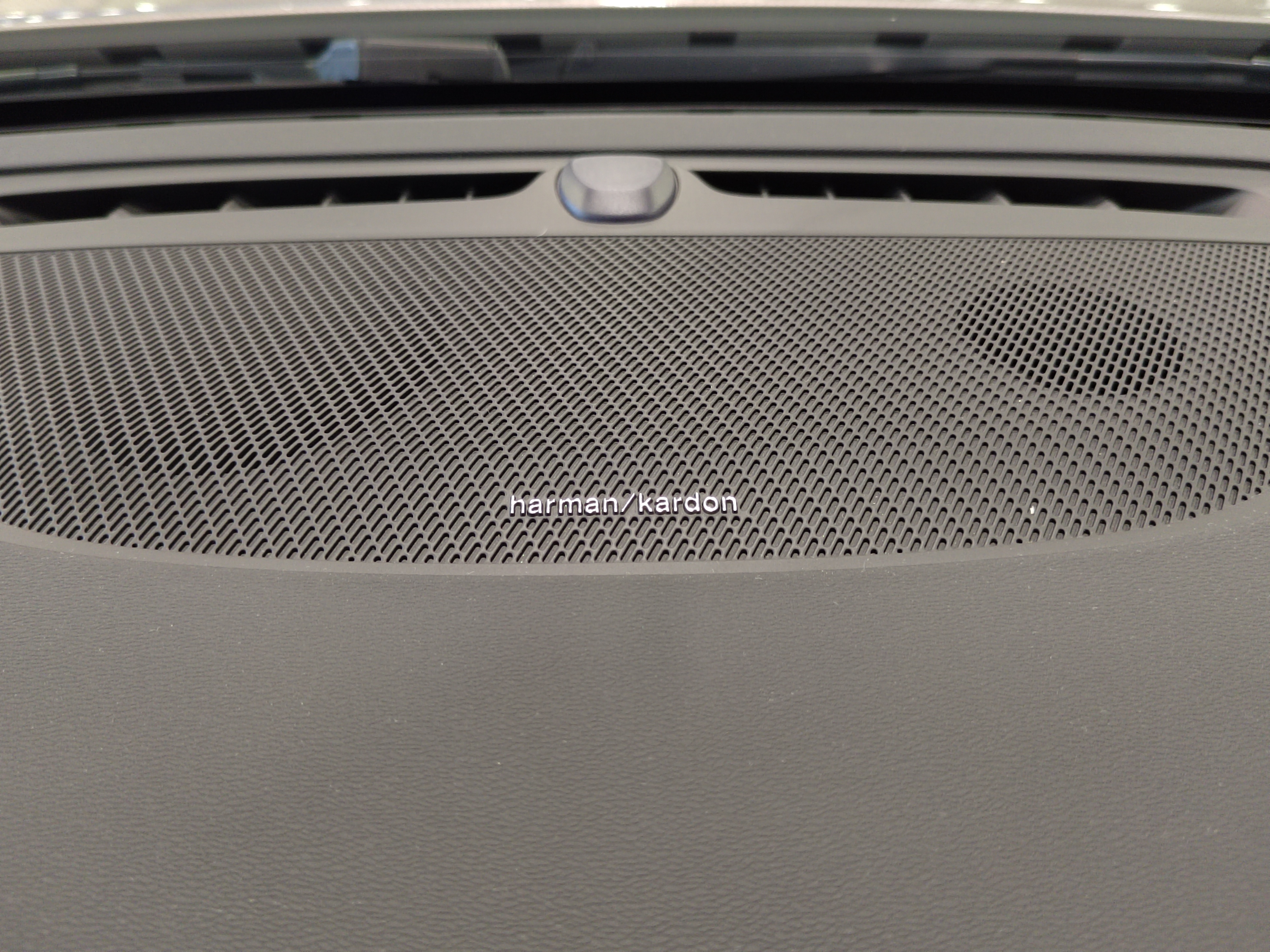 Volvo V60 T8 AWD LONG RANGE PLUS BRIGHT TAKUU 24KK/40TKM