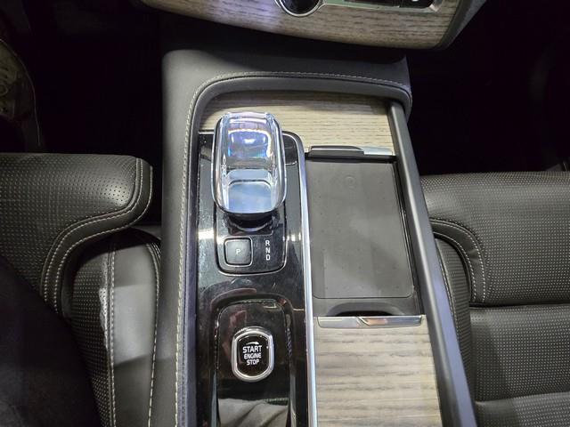 Volvo XC90 T8 AWD LONG RANGE HIGH PERFORMANCE ULTIMATE DARK A