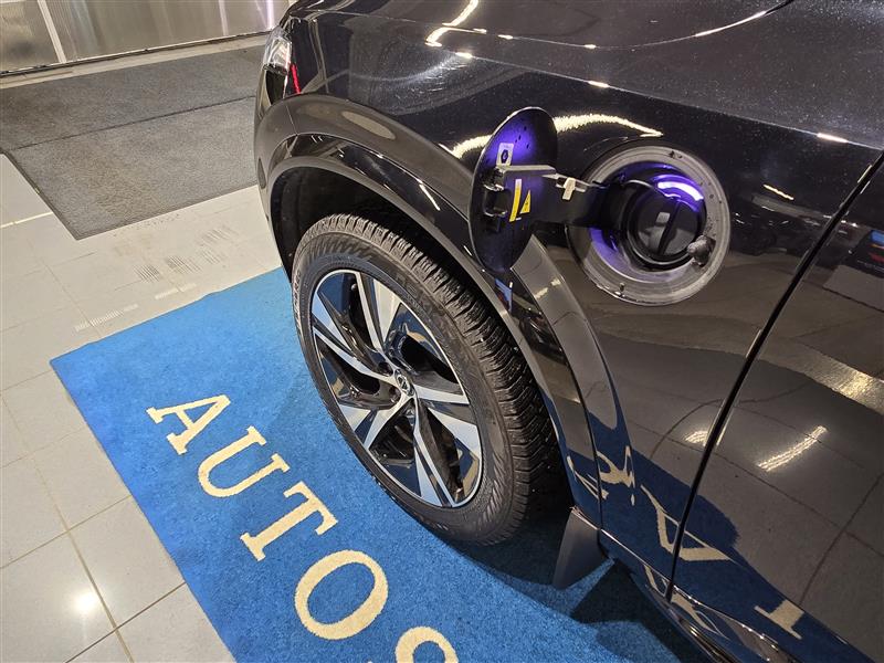 Volvo XC90 T8 AWD LONG RANGE ULTIMATE DARK. TAKUU 24KK/40TKM