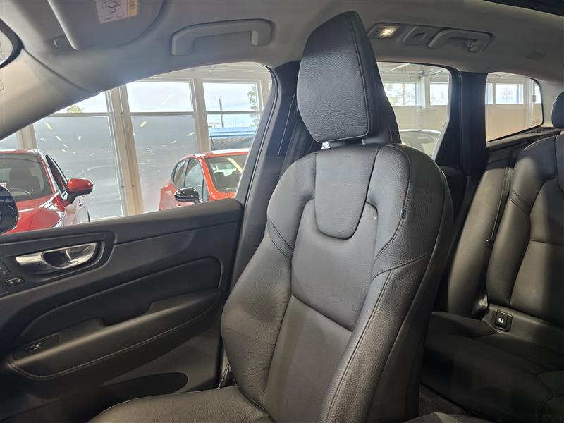 Volvo XC60 T8 AWD LONG RANGE PLUS DARK TAKUU 24KK/40TKM