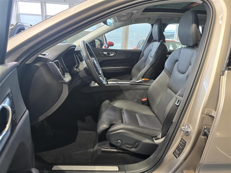 Volvo XC60 2023, kuva 7/32