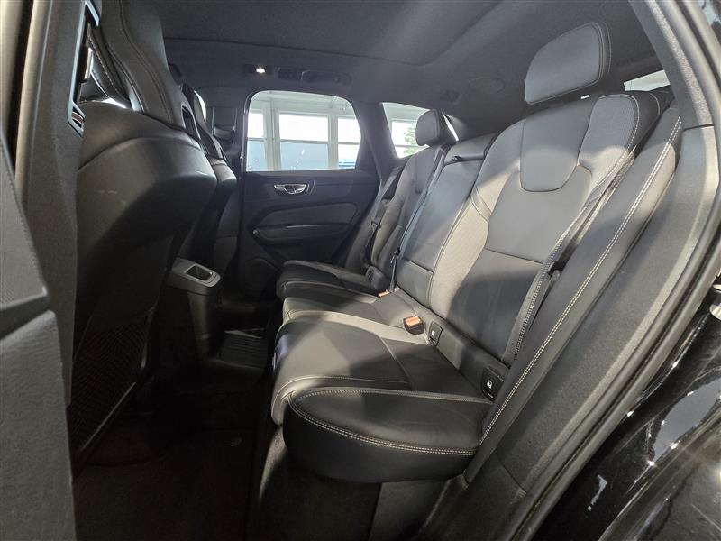 Volvo XC60 T8 AWD LONG RANGE PLUS DARK TAKUU 24KK/40TKM