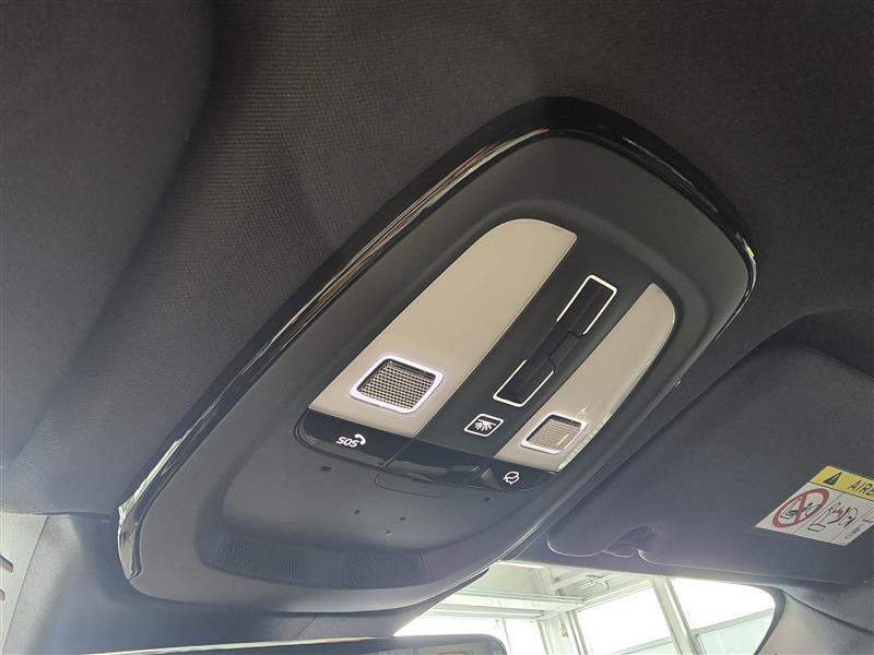 Volvo XC60 T8 AWD LONG RANGE PLUS DARK TAKUU 24KK/40TKM