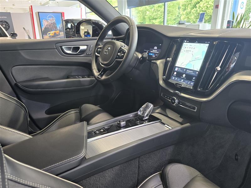 Volvo XC60 2024, kuva 6/32