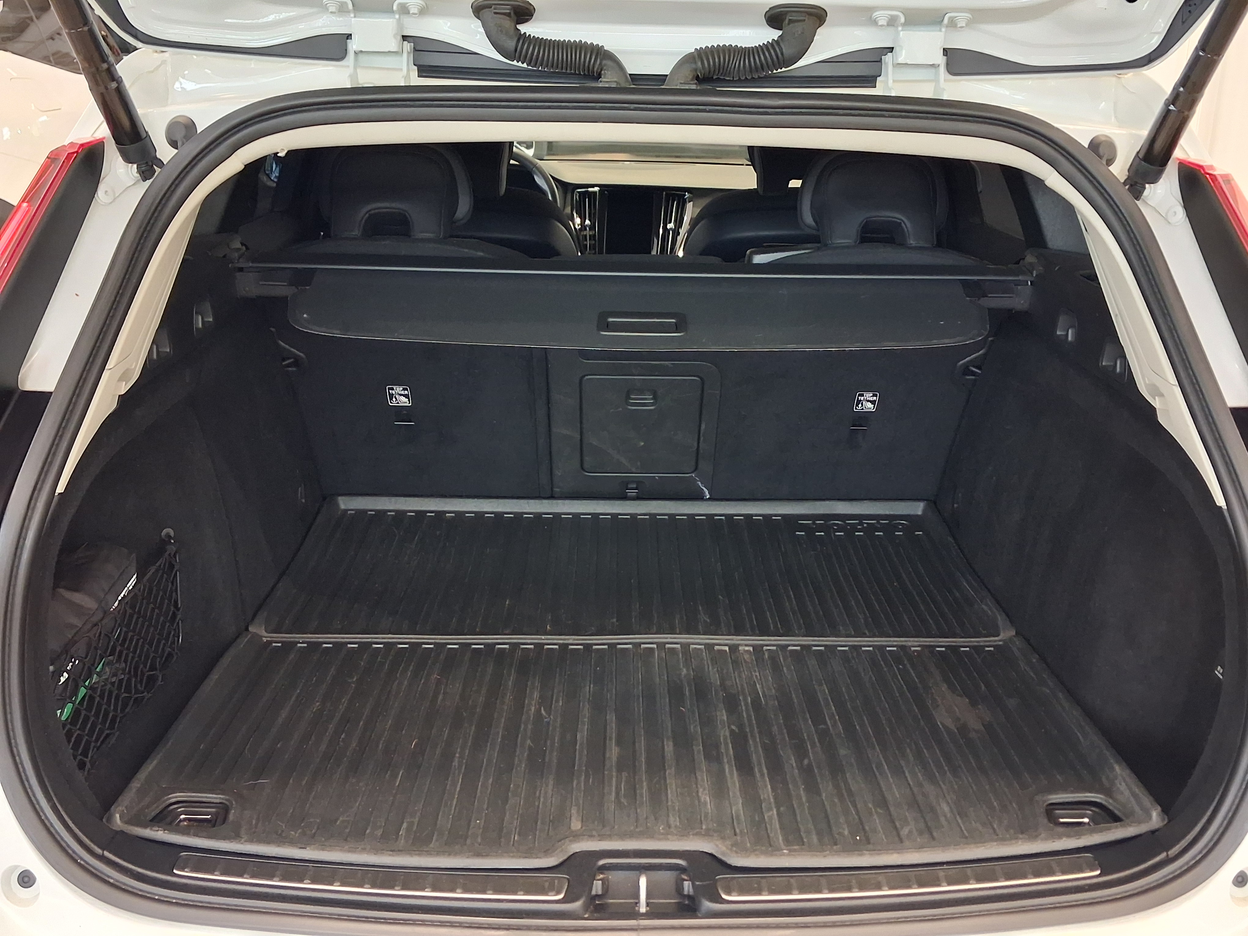 Volvo V60 2022, kuva 5/21