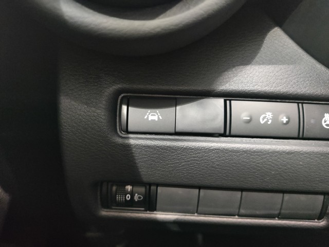 Nissan JUKE DIG-T 143HP 4AMT N-CONNECTA + NAVI + 2-TONE HEV MY