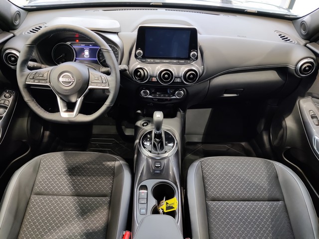 Nissan JUKE DIG-T 143HP 4AMT N-CONNECTA + NAVI + 2-TONE HEV MY