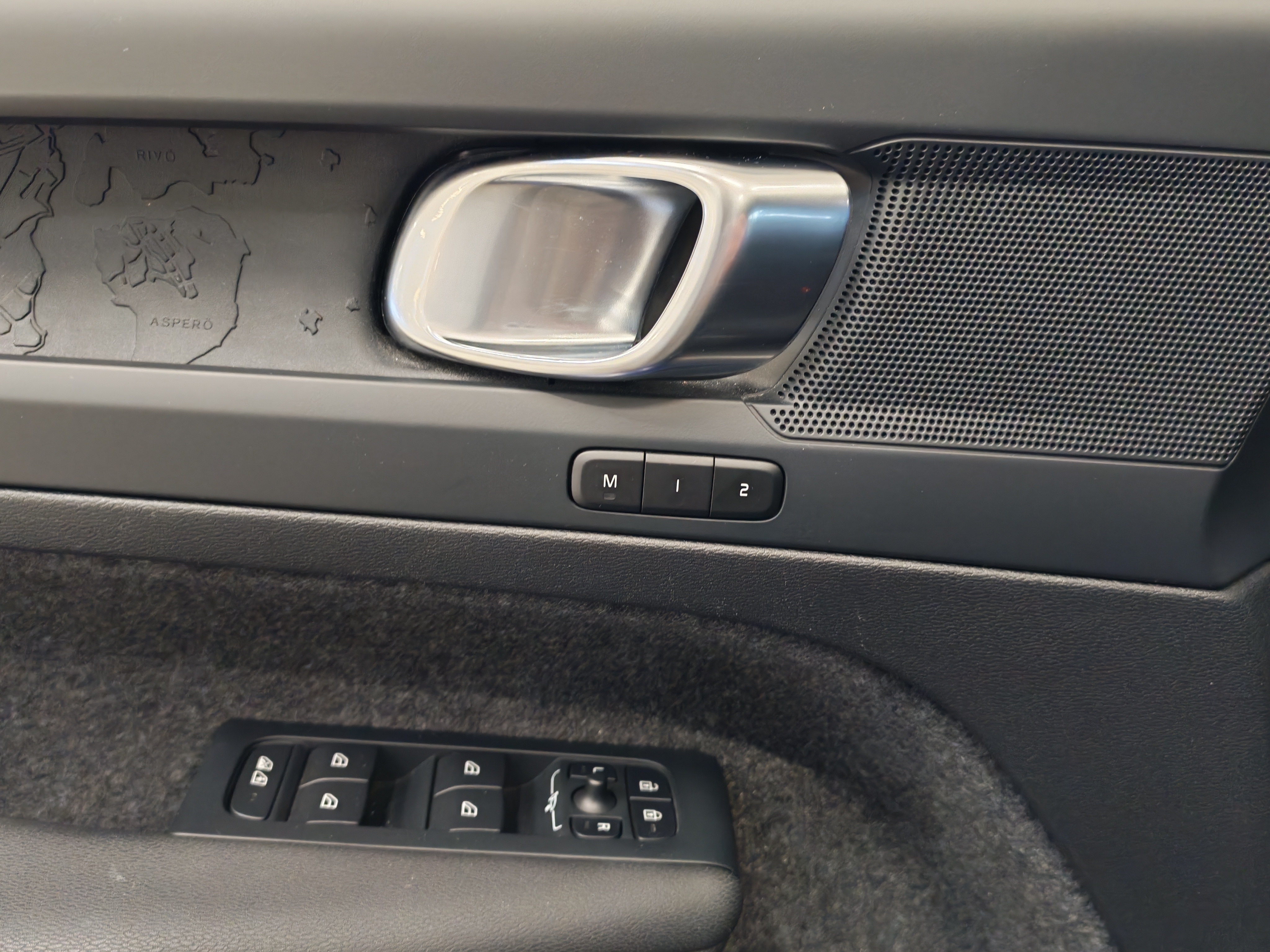 Volvo XC40 RECHARGE TWIN PLUS TAKUU 24KK/40TKM