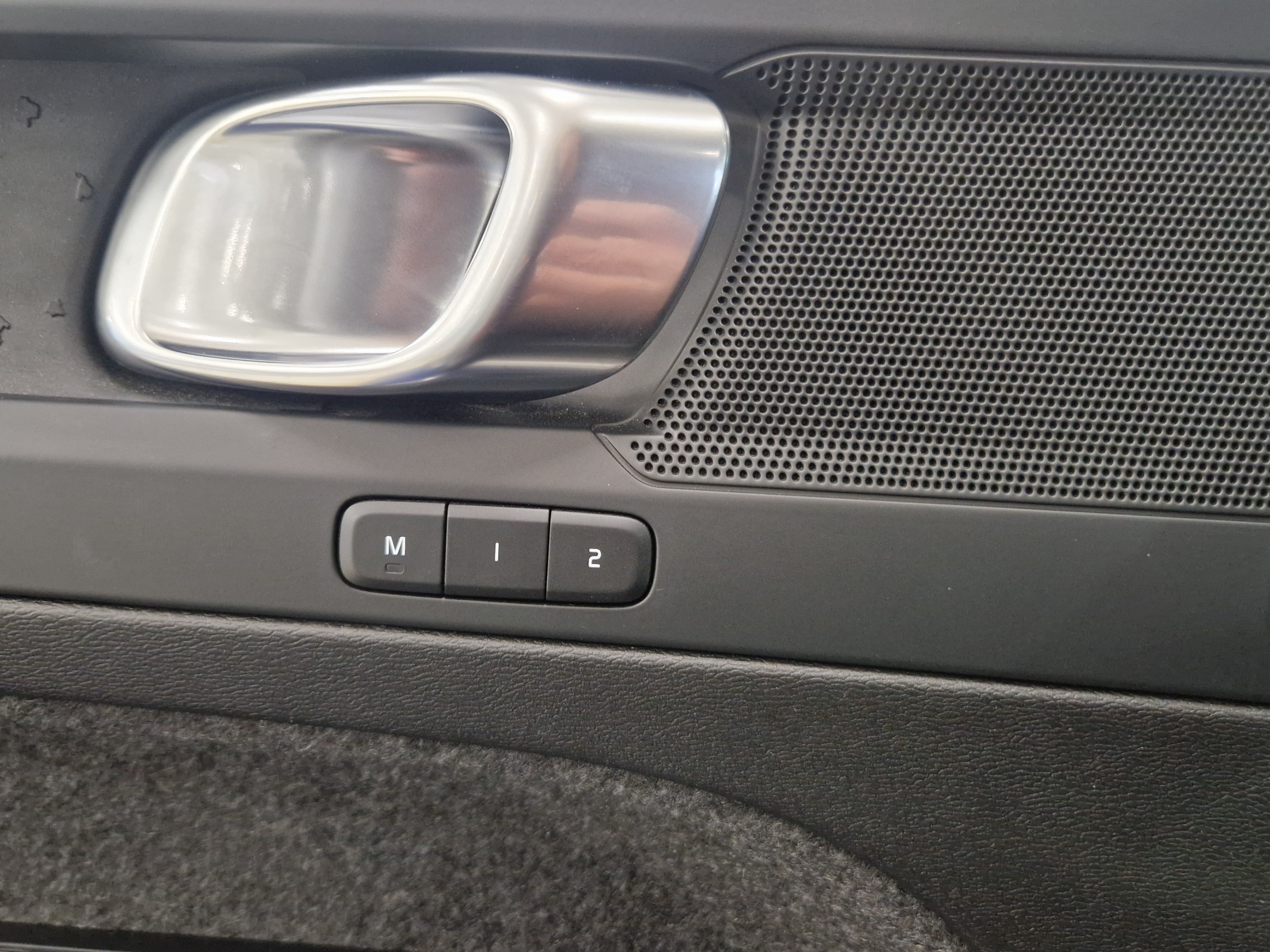 Volvo XC40 Single Plus Extended Range 2024, bild 6/16