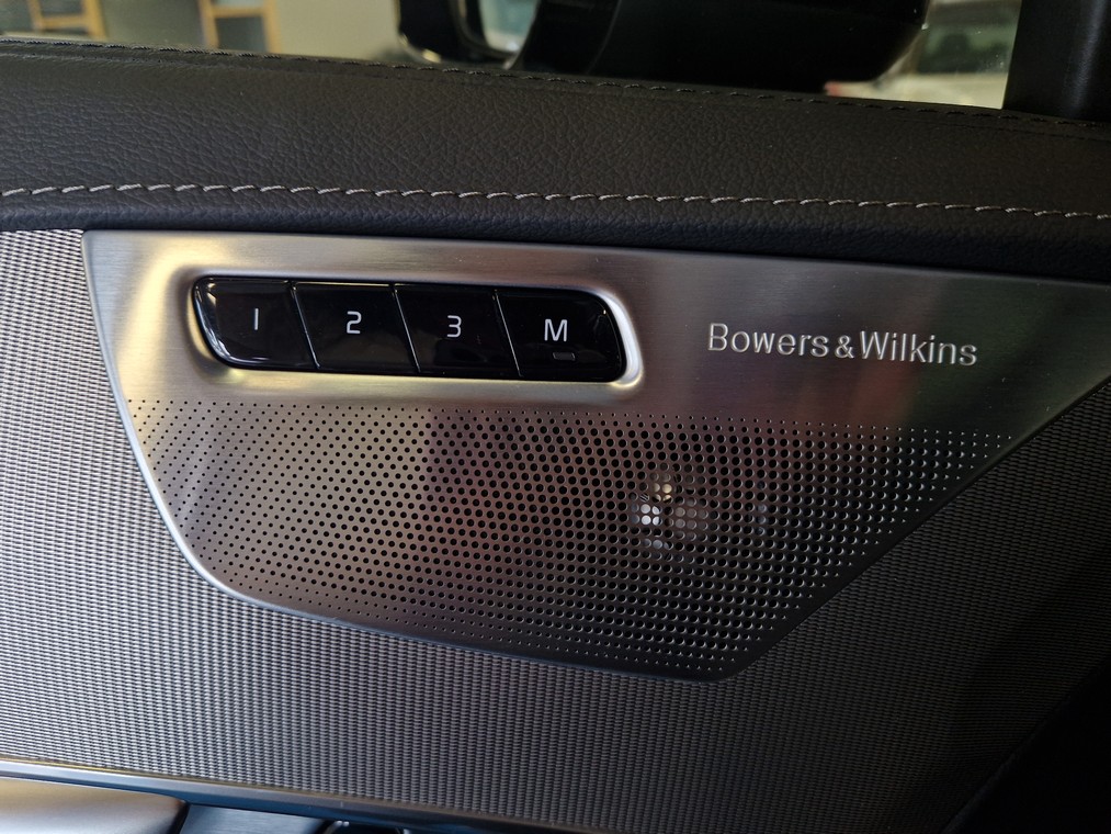 Volvo XC90 T8 AWD LONG RANGE HIGH PERFORMANCE ULTIMATE DARK A