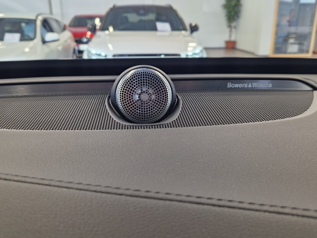 Volvo XC90 T8 AWD LONG RANGE HIGH PERFORMANCE ULTIMATE DARK A