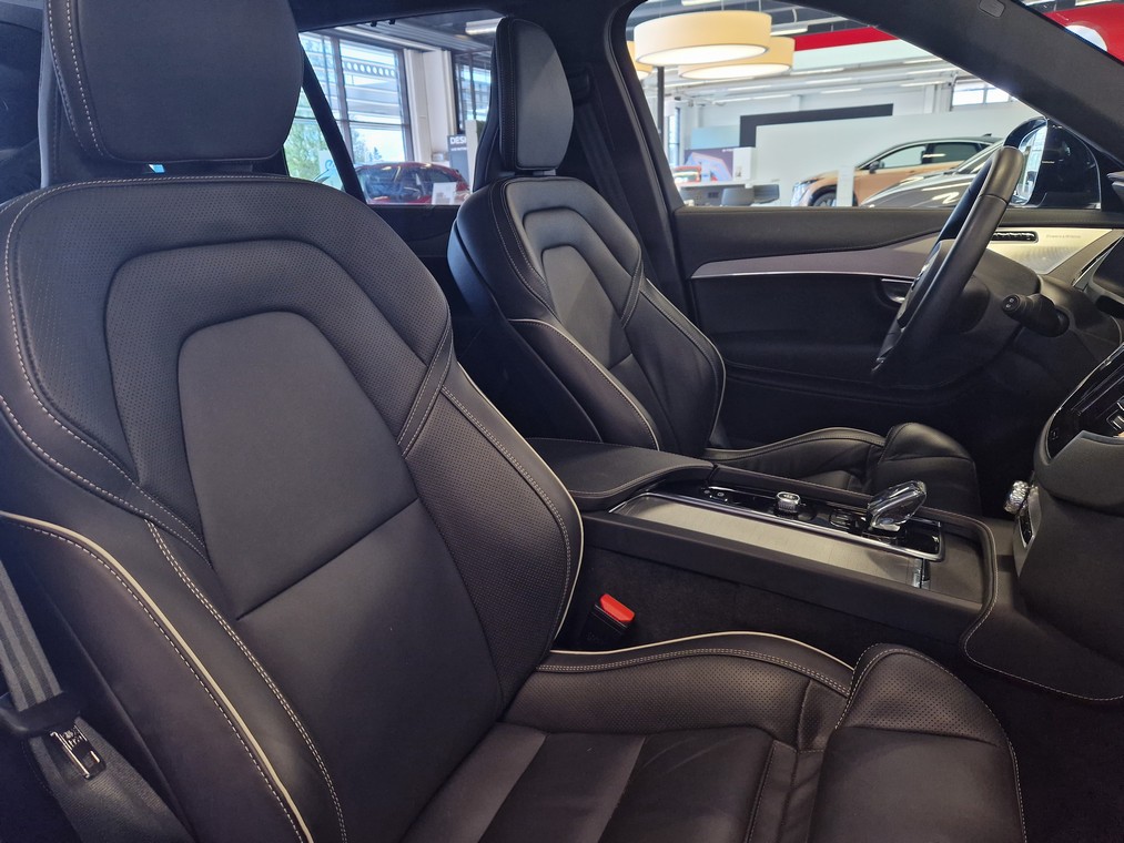 Volvo XC90 T8 AWD LONG RANGE HIGH PERFORMANCE ULTIMATE DARK A