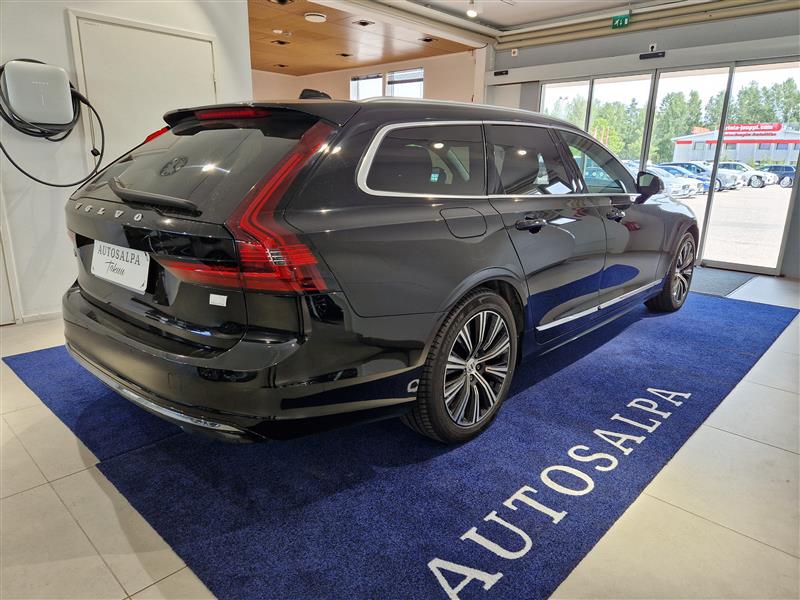 Volvo V90 2021, kuva 4/26