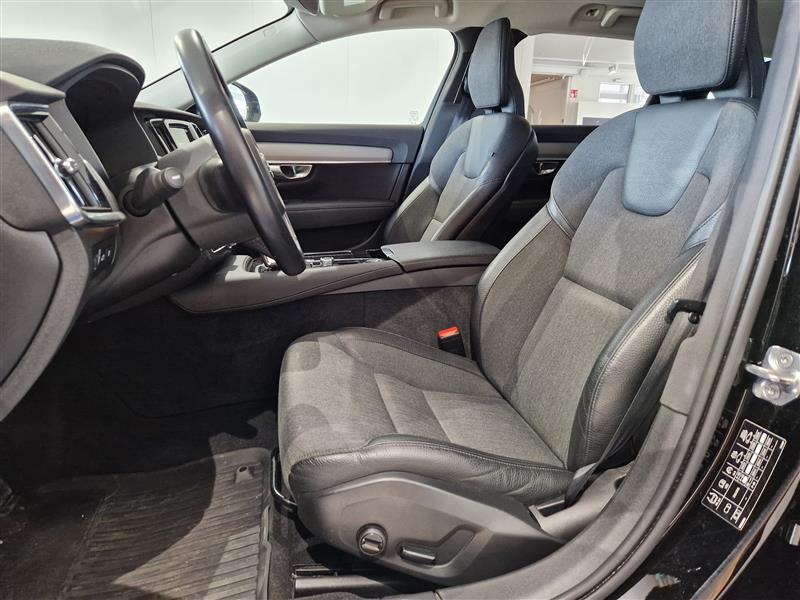 Volvo V90 2021, kuva 6/26