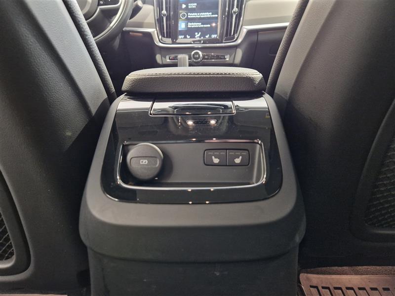 Volvo V90 T6 TWE AWD INSCRIPTION EXPRESSION TAKUU 24KK/40TKM