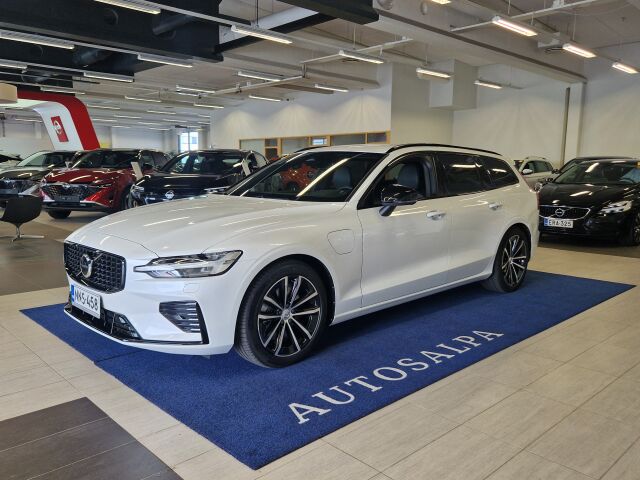 volvo V60 T8 AWD LONG RANGE PLUS DARK TAKUU 24KK/40TKM
