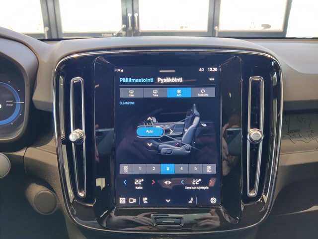 Volvo C40 RECHARGE SINGLE PLUS.