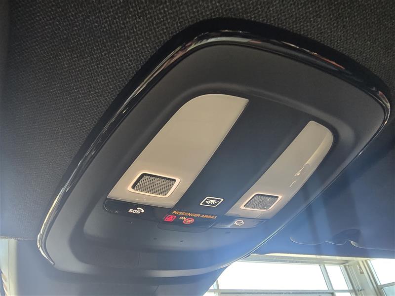 Volvo XC40 B3 MHEV BUSINESS PLUS DARK DCT AUT.TAKUU 24KK/40TK