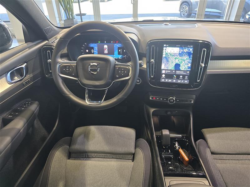 Volvo XC40 B3 MHEV BUSINESS PLUS DARK DCT AUT.TAKUU 24KK/40TK