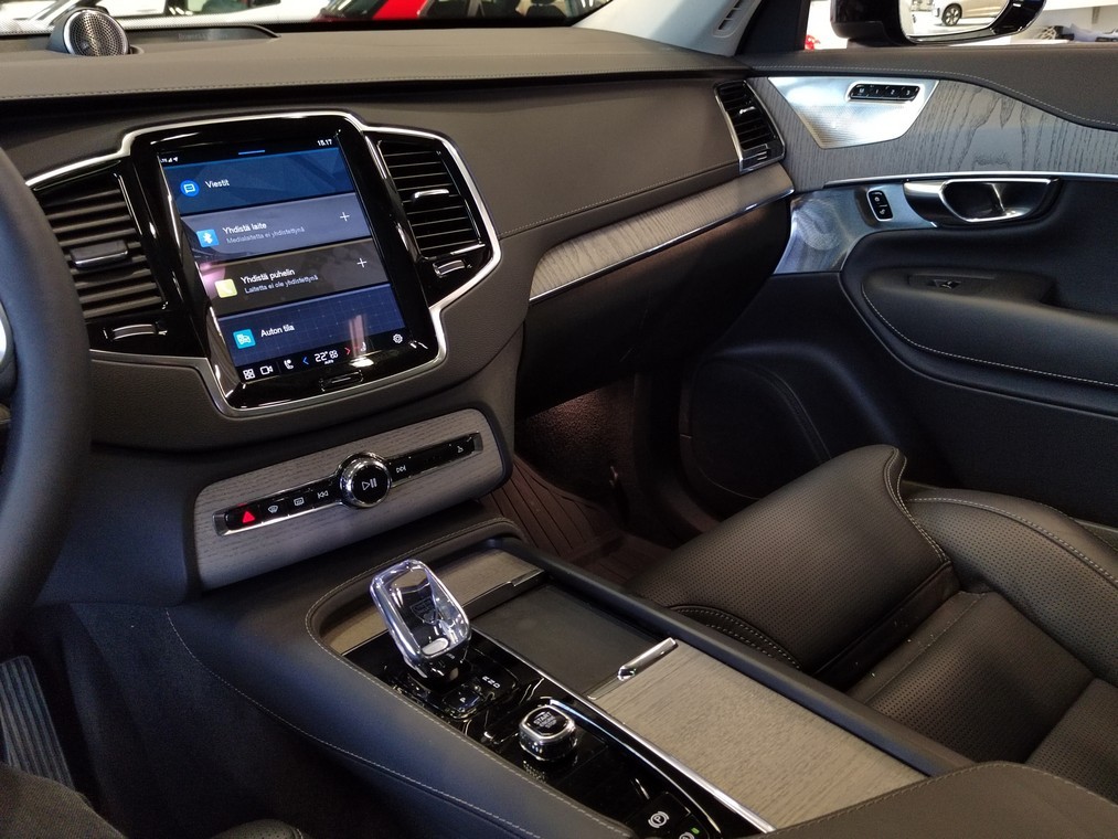 Volvo XC90 T8 AWD LONG RANGE ULTRA PRO DARK AUT.