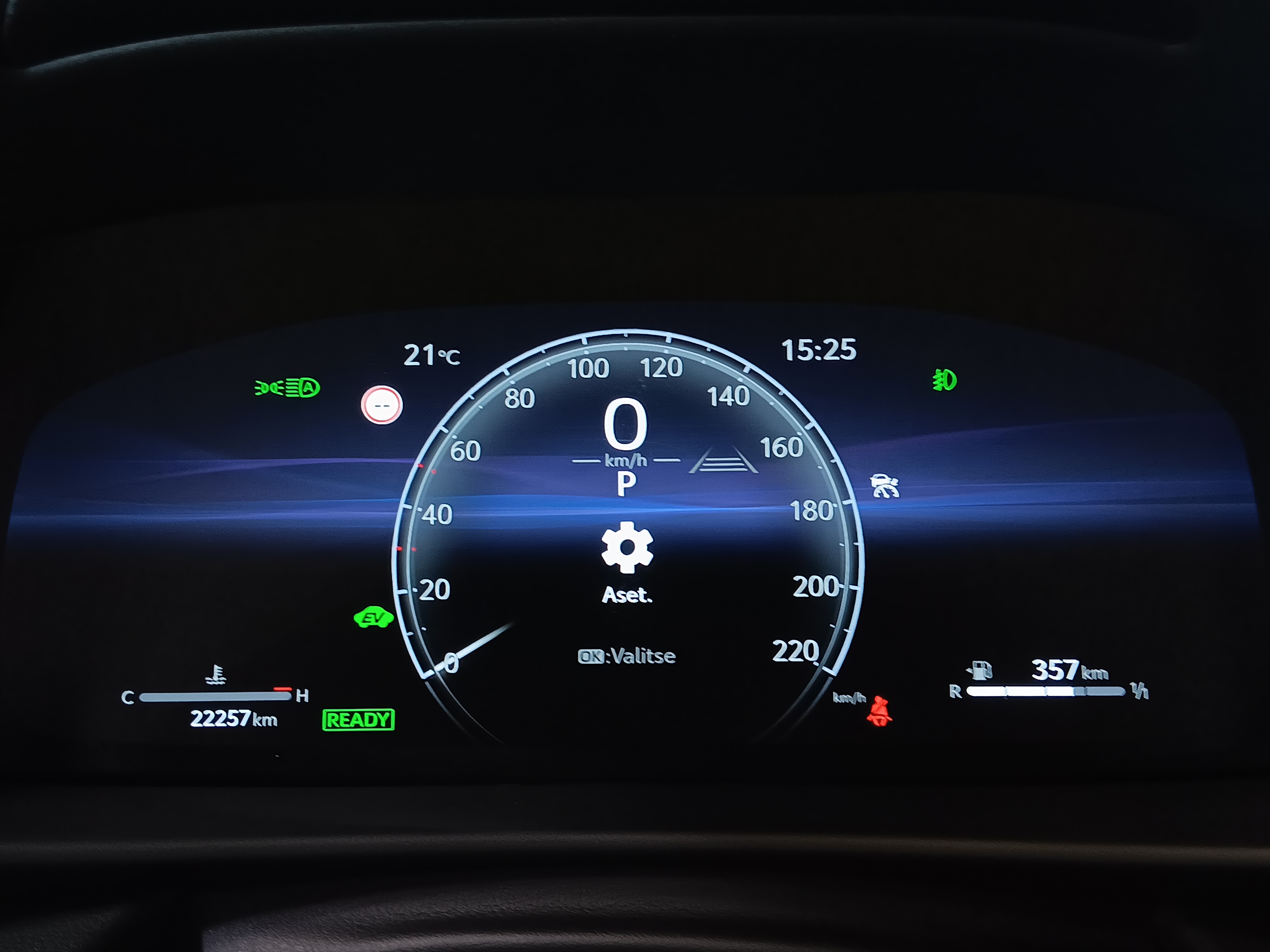 Toyota C-HR 2,0 HYBRID AWD-I INTENSE