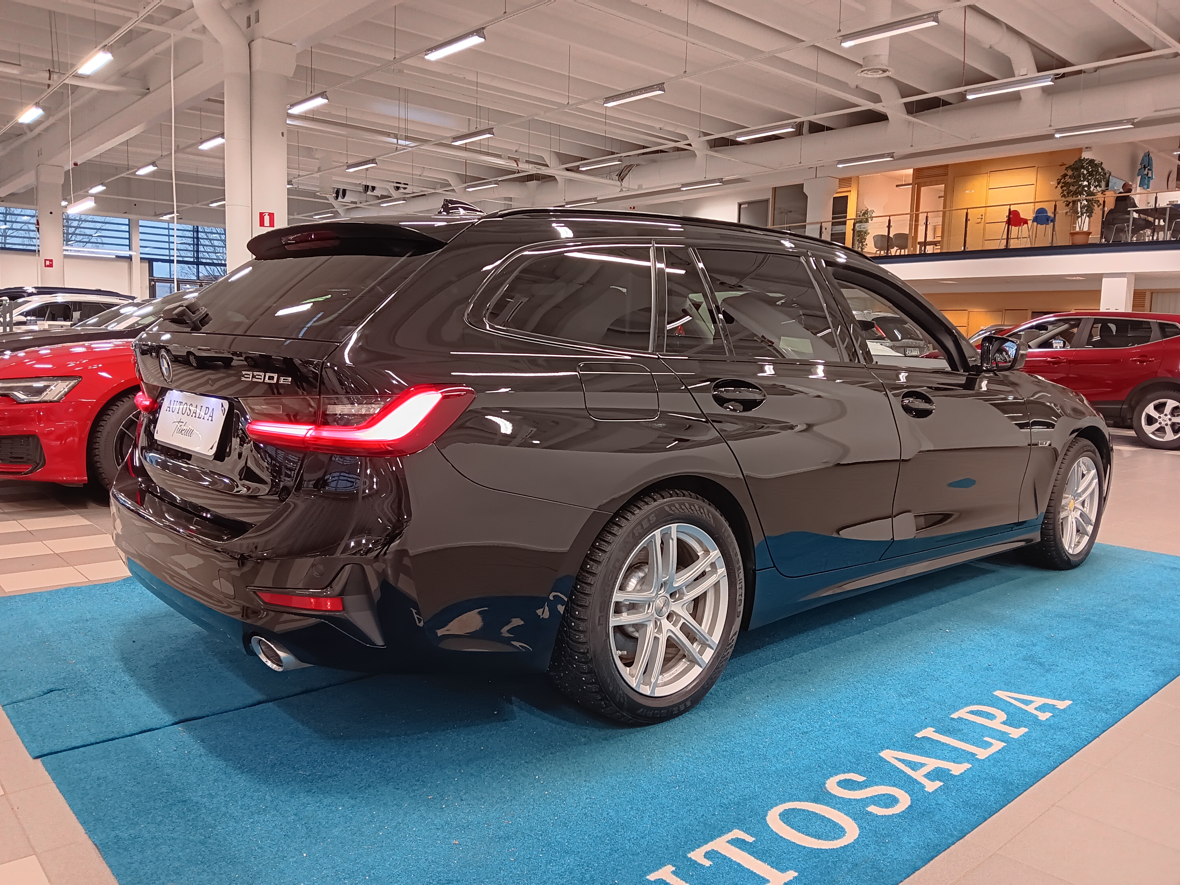 Bmw 330 G21 TOURING 330E XDRIVE BUSINESS SPORT