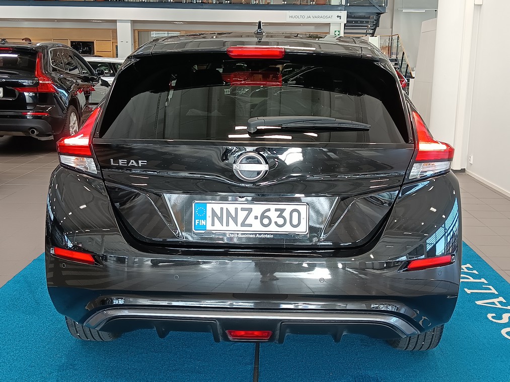 Nissan LEAF NISSAN LEAF 62KWH MONIKÄYTTÖAJONEUVO (AF) 4OV